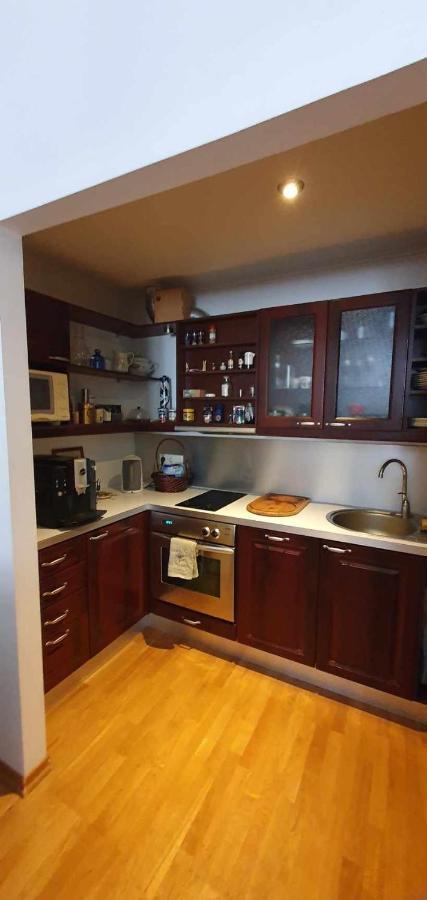 Cozy Apartment On The Town Hall Square Tallinn Extérieur photo